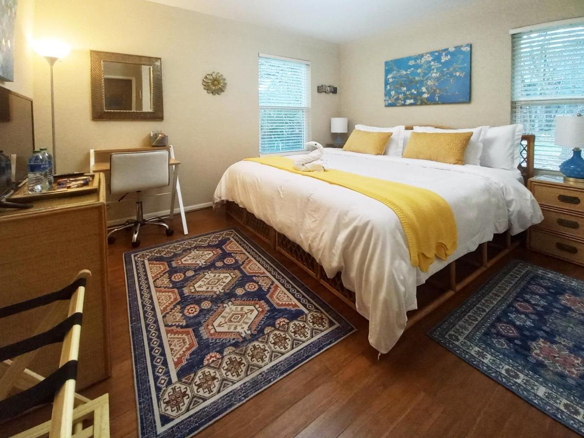 דירות סן מרקוס King Bed In Relaxing Oasis, With Free Snack/Wi-Fi/Parking מראה חיצוני תמונה